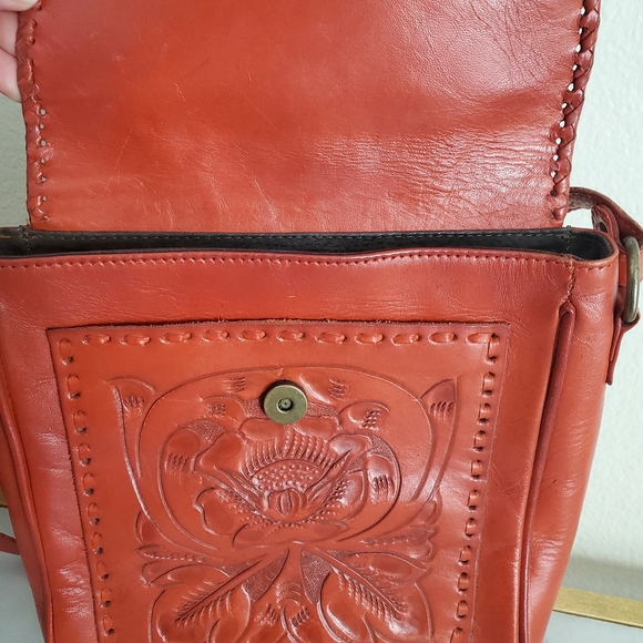 Hand Tooled Burnt Orange Leather Mexico - Picture 3 of 16
